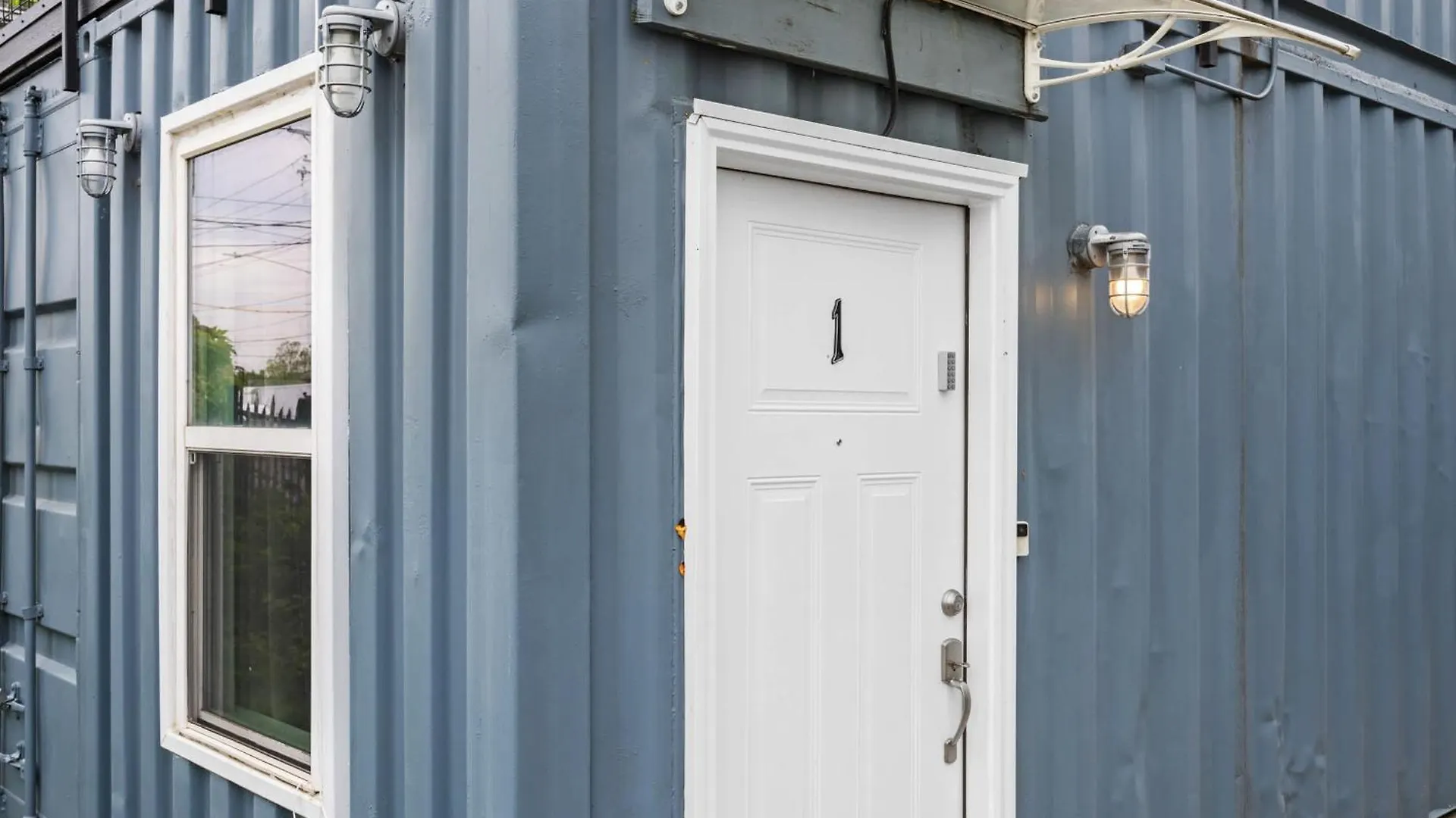 Unique Shipping Container Retreat Two 1Br Units Apartment Louisville